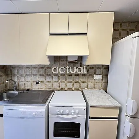 Apartment Super 1j